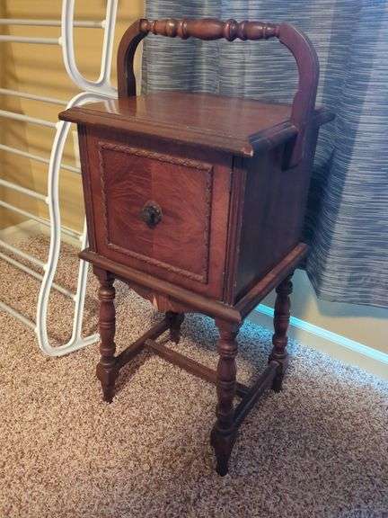 Vintage Mahogany Washstand Table with Handle