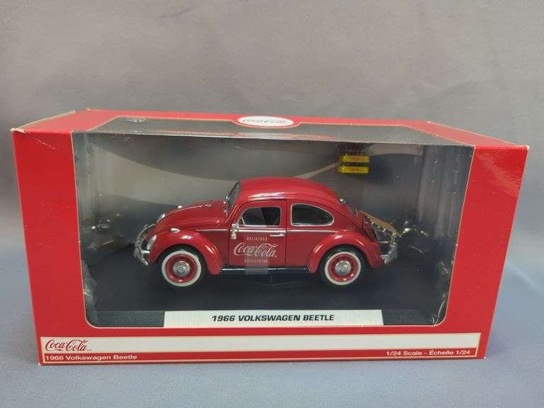 Coca-Cola 1/24 Scale Diecast Collectible Cars