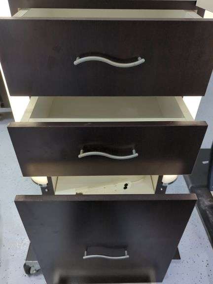 Double Sided Salon Styling Station With Rollout Storage And Power Supply On Casters