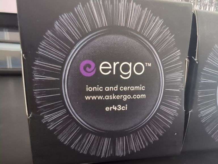Ergo Ionic and Ceramic Round Hair Brush