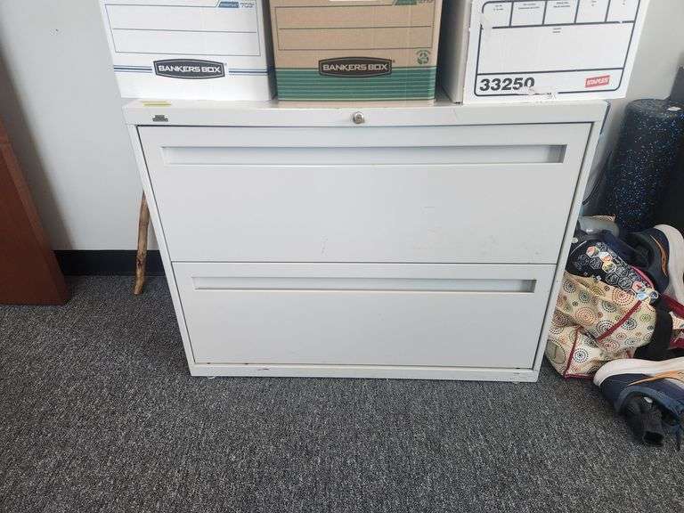 Hon Proline 2-Drawer Lateral Filing Cabinet with Key
