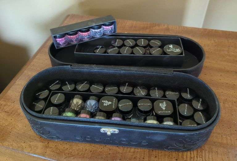 Younique Makeup Set with Carrying Case