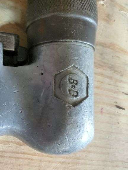 Air Powered Tools - Grinder, Riveter, Nozzle