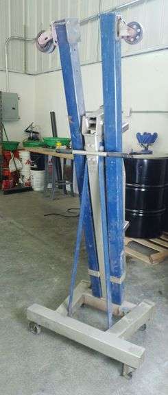 ACDelco 2-Ton Mobile Engine Hoist On Wheels