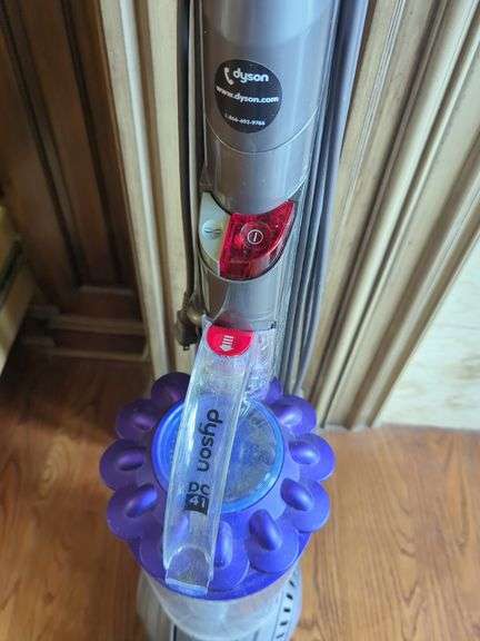 Dyson Animal Upright Vacuum Cleaner