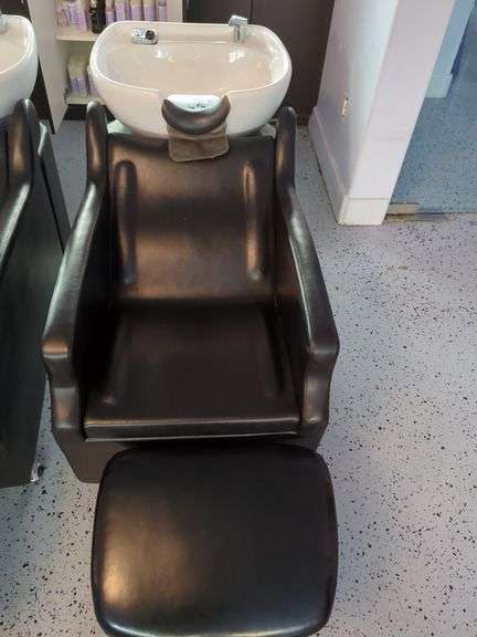 Minerva Salon Shampoo Station Chairs with Footrest