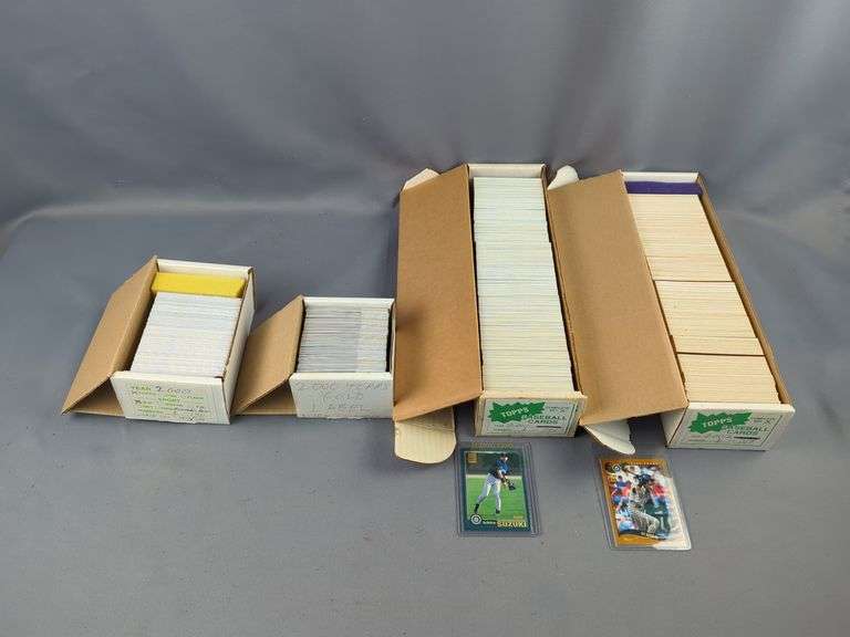 Topps Baseball Cards 2000-2002