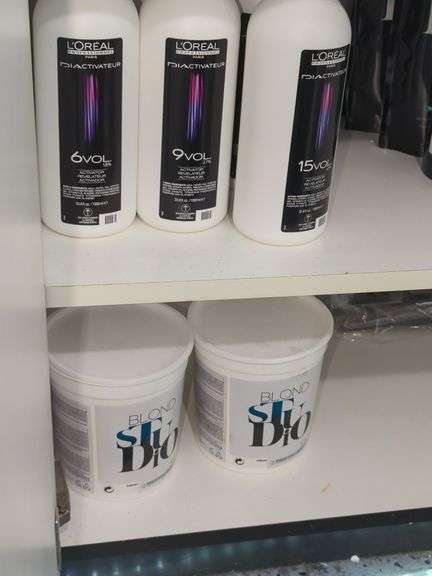 L'Oreal Blond Studio Hair Lightening and Developer Products, Contents Of Cabinet
