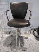 Hydraulic Salon Styling Chair with Black Vinyl Seat