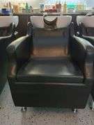 Minerva Salon Shampoo Bowl and Chair with Footrest