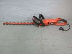 Poulan Pro PP2822 and Black & Decker Hedge Hog Hedge Trimmers