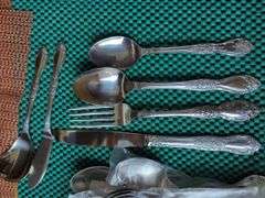 Silverware Sets Including Queen Sense Korean Style Flatware And Various Styles Knives, Forks And Spoons