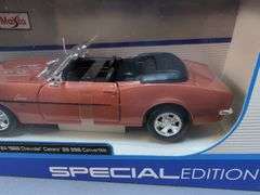 Maisto Special Edition Diecast Car Set: '66 Chevelle, '68 Camaro, '70 Nova