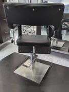 Salon Styling Chair with Floor Mat