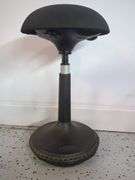 Uncaged Ergonomics Adjustable Wobble Stool