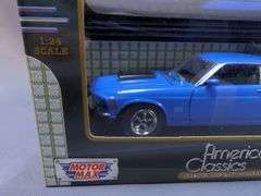 Motor Max American Classics Diecast Car Collection (4 Cars)