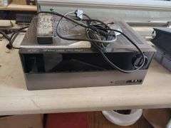 Harman Kardon AVR 2600 Audio/Video Receiver With Remote And Instructions