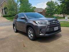 2019 Toyota Highlander Limited Platinum SUV, VIN 5TDDZRFH4KS945526, Mileage Showing On Odometer 119,997, Missouri Title, See Details For Video