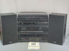 Magnavox AS9506 Stereo System with Turntable, Speakers & Manual