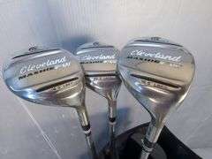 Nike Golf Bag with assorted Golf Clubs