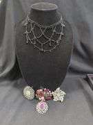 Ladies Beaded Drape Choker And Brooch Assortment