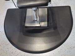 Salon Styling Chair with Floor Mat