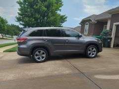 2019 Toyota Highlander Limited Platinum SUV, VIN 5TDDZRFH4KS945526, Mileage Showing On Odometer 119,997, Missouri Title, See Details For Video