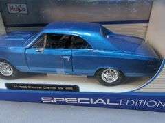 Maisto Special Edition Diecast Car Set: '66 Chevelle, '68 Camaro, '70 Nova