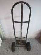 Milwaukee Model Hand Truck, 800 lbs Capacity