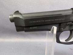 Pietro Beretta/ Beretta USA 92FS  9mm Para  Pistol SN# J01369Z, 2 Total Mags