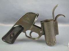 Pistol Pyrotechnic M8 Flare Gun SN# 296611, Marked U.S. Property, In Leather Holster