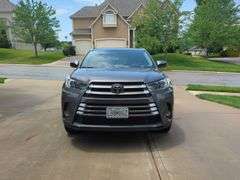 2019 Toyota Highlander Limited Platinum SUV, VIN 5TDDZRFH4KS945526, Mileage Showing On Odometer 119,997, Missouri Title, See Details For Video
