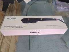 Amika Polished Perfection Straightening Brush