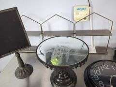 Display Shelfing And Decorative Stands