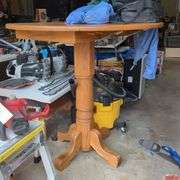 Round Oak Pedestal Table