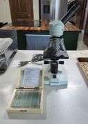 AmScope Microscope with Prepared Slide Set