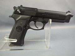 Pietro Beretta/ Beretta USA 92FS  9mm Para  Pistol SN# J01369Z, 2 Total Mags