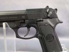 Pietro Beretta/ Beretta USA 92FS  9mm Para  Pistol SN# J01369Z, 2 Total Mags