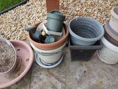 Flower Pots and Planters, Various Styles And Sizes