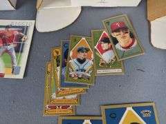 Topps Baseball Cards 2000-2005