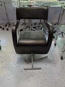 Salon Styling Chair - Black Vinyl