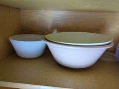 Kitchenware Including Plate And Bowl Set, Qty 4, Bowls, Glasses, and More