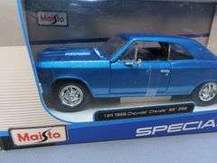 Maisto Special Edition Diecast Car Set: '66 Chevelle, '68 Camaro, '70 Nova
