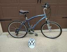 Diamondback Wildwood Hybrid Bike with Helmet