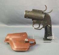 Pistol Pyrotechnic M8 Flare Gun SN# 296611, Marked U.S. Property, In Leather Holster