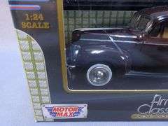 Motor Max American Classics Diecast Car Collection (4 Cars)
