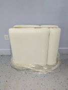 Earthlite Calistoga Portable 27" Massage Table with Accessories