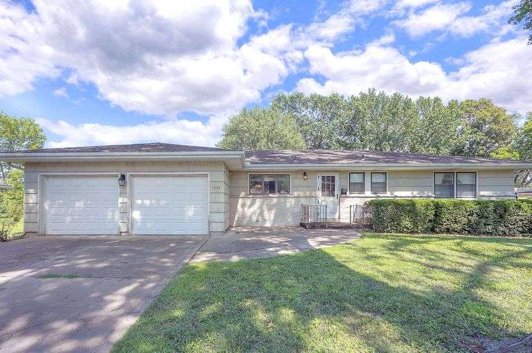 1933 N 83rd Terrace; Kansas City, KS 66112