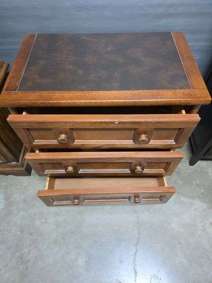 Stanley Furniture 3-Drawer Dresser Chest
