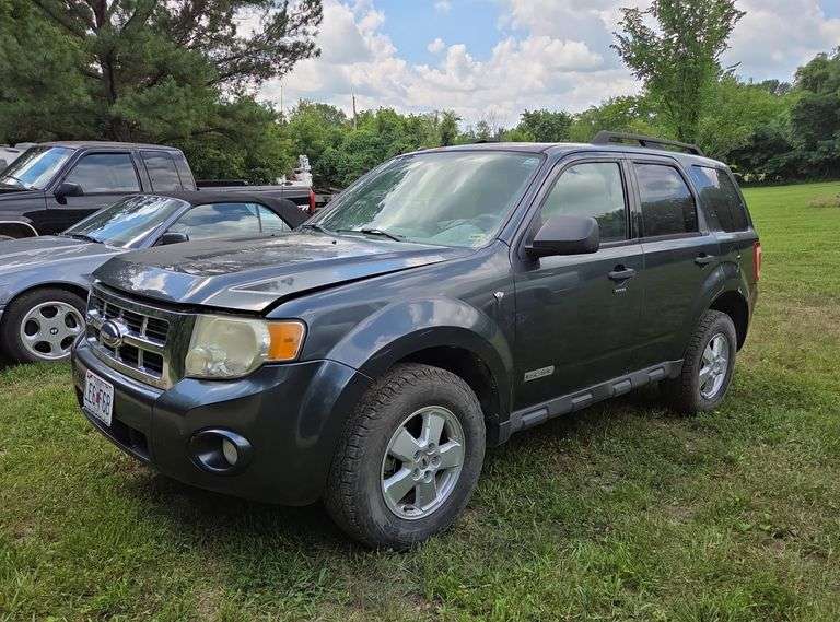 2008 Ford Escape Sport Utility Vehicle, VIN 1FMCU03178KA38830, Mileage Show On Odometer 276596, Missouri Title, See Details For Video, THURSDAY Pick Up